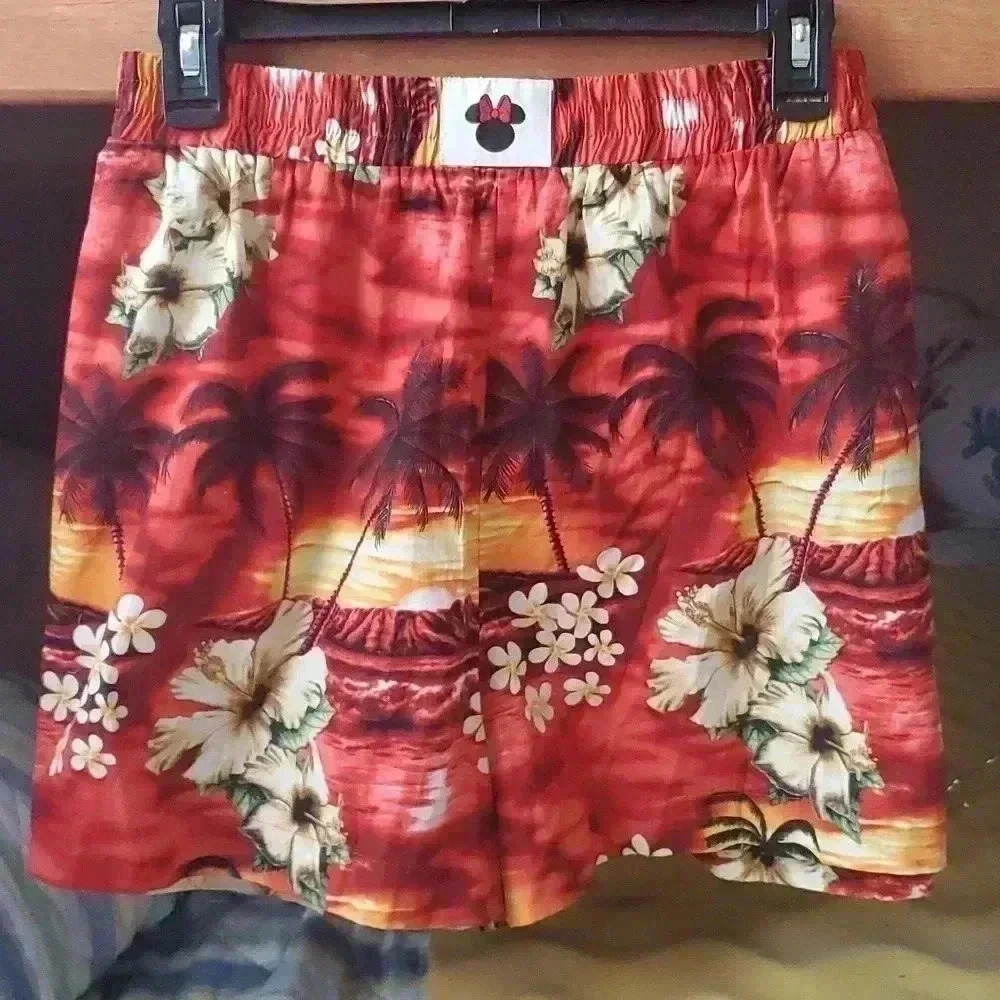 Hawaiian shorts